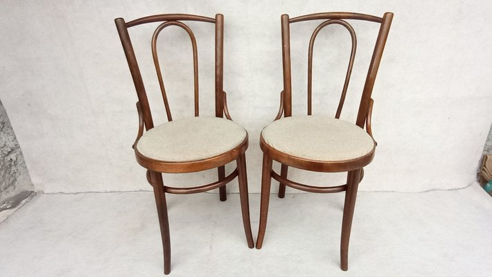 Beech Bentwood Chairs from Tatra, 1960s, Set of 2-VIC-1816033