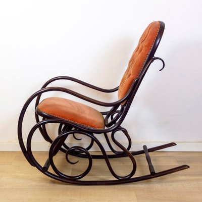 Bentwood Pink Capitonnée Upholstered Rocking Chair for Gasisa, Spain, 1960s-CQZ-1702256