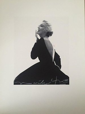 Bert stern Marilyn laughing in the famous Dior dress 2011-ICD-696697