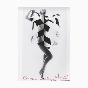 Bert stern "Marilyn Monroe black and white scarf " 2012 2012-ICD-795624