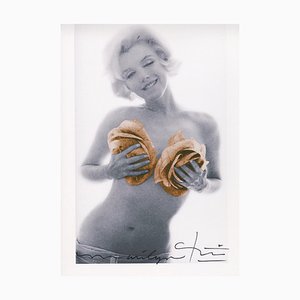 Bert stern "Marilyn Monroe gold apricot wink Roses" 2012-ICD-677697