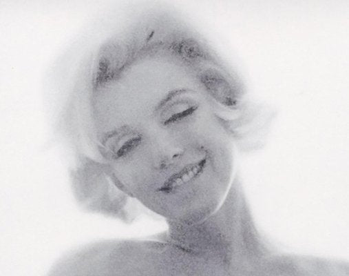 Bert stern "Marilyn Monroe purple wink roses " 2012 2012-ICD-795611