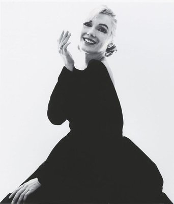 Bert stern Marilyn smiling at you in black dress 2008-ICD-696751