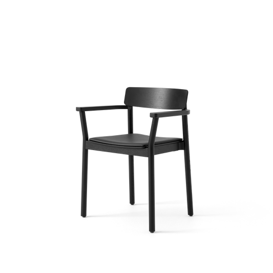 Betty TK11 Dining Chair With Armrests by &tradition #Black leather / Black ash