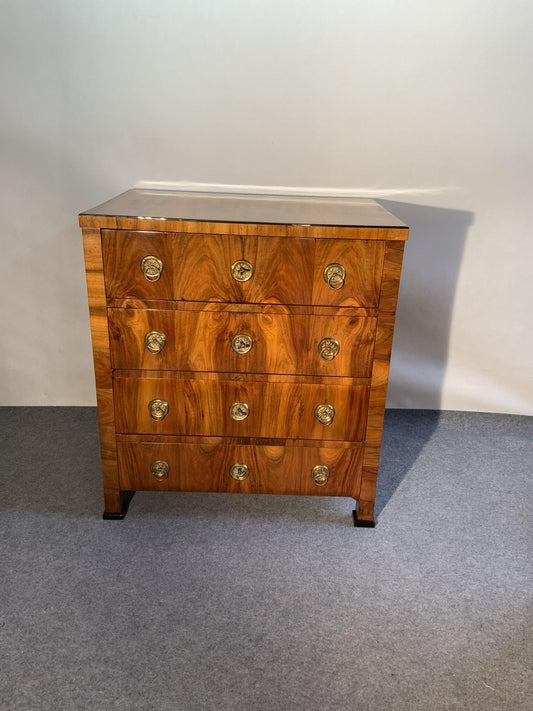 Biedermeier Pillar Chest of Drawers in Walnut, Austria, 1820