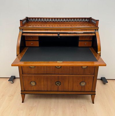 Biedermeier Roll-Top Desk in Cherry Veneer and Brass, 1820-NNB-2017624