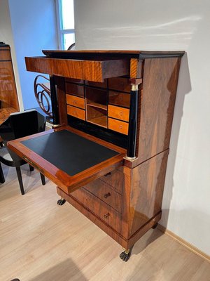 Biedermeier Secretary in Walnut and Maple, 1820-NNB-2017625