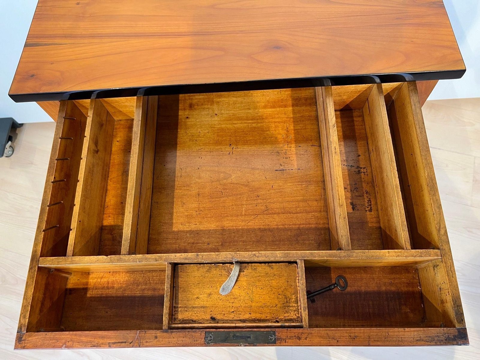 Biedermeier Sewing Table in Cherry Wood, 1825