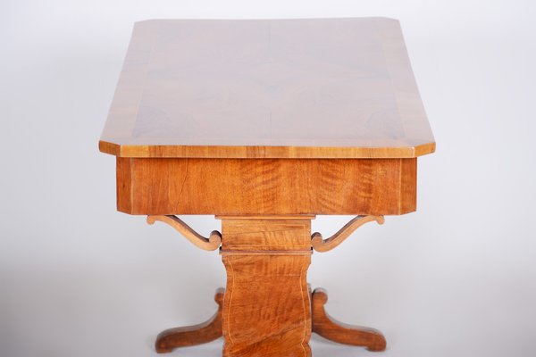 Biedermeier Table in Walnut, 1840s-WHY-1768438