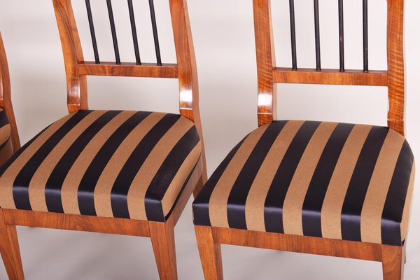 Biedermeier Walnut Dining Chairs, Austria, 1820s, Set of 3-WHY-1078982