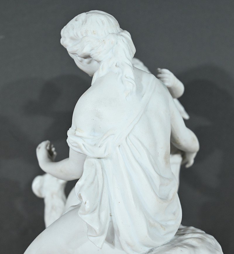 Bisque Sculpture of Venus and Amor, Late 19th Century