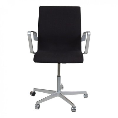 Black Christianshavn Fabric Oxford Low Office Chair by Arne Jacobsen-MTD-1400322