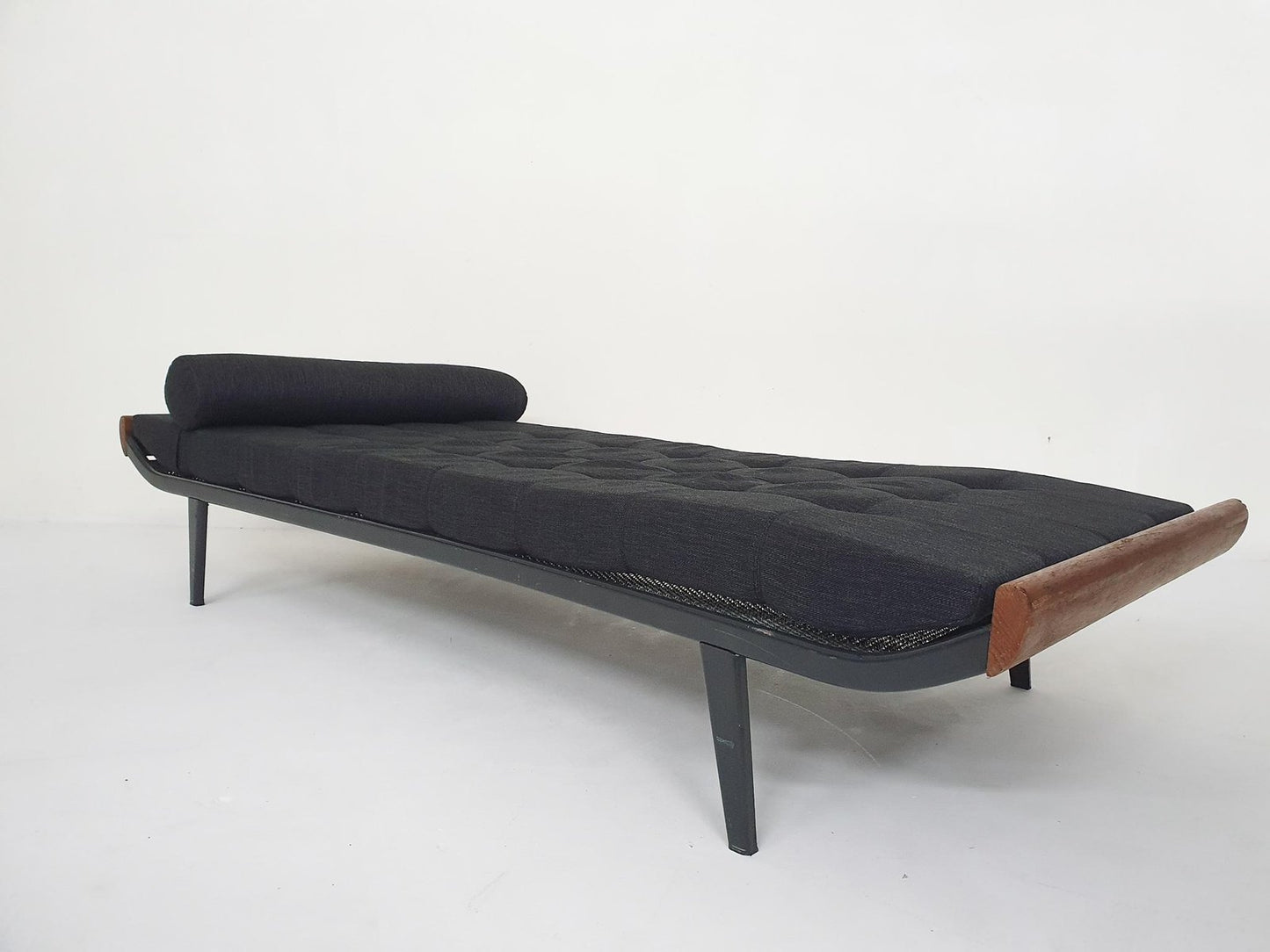 Black Cleopatra Daybed by A.R. Cordemeyer for Auping, The Netherlands, 1953