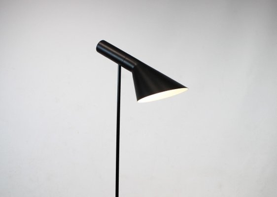 Black Floor Lamp by Arne Jacobsen for Louis Poulsen-UY-711721