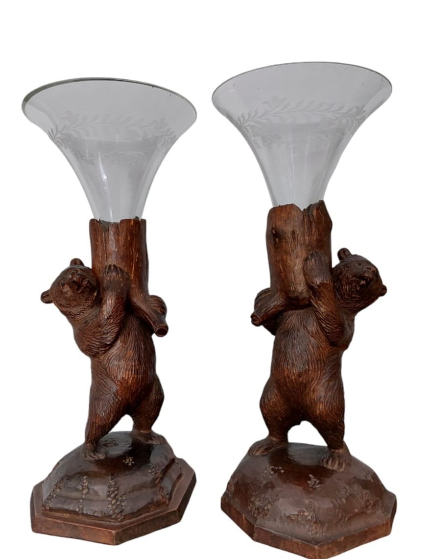 Black Forest Bears with Vases Glass in Their Hands, 1920s, Set of 2