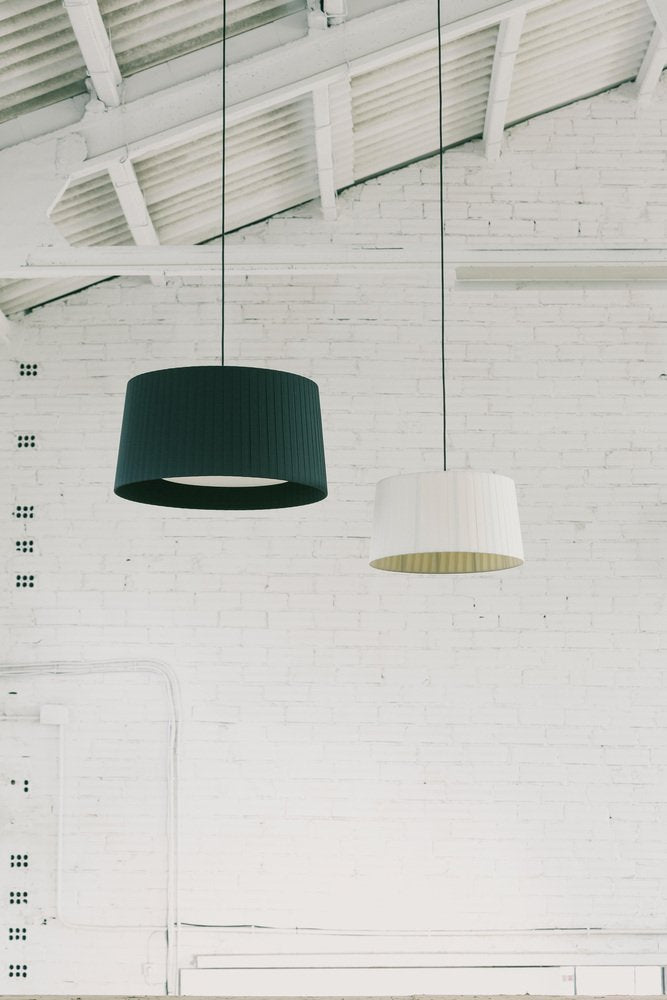 Black GT5 Pendant Lamp by Santa & Cole