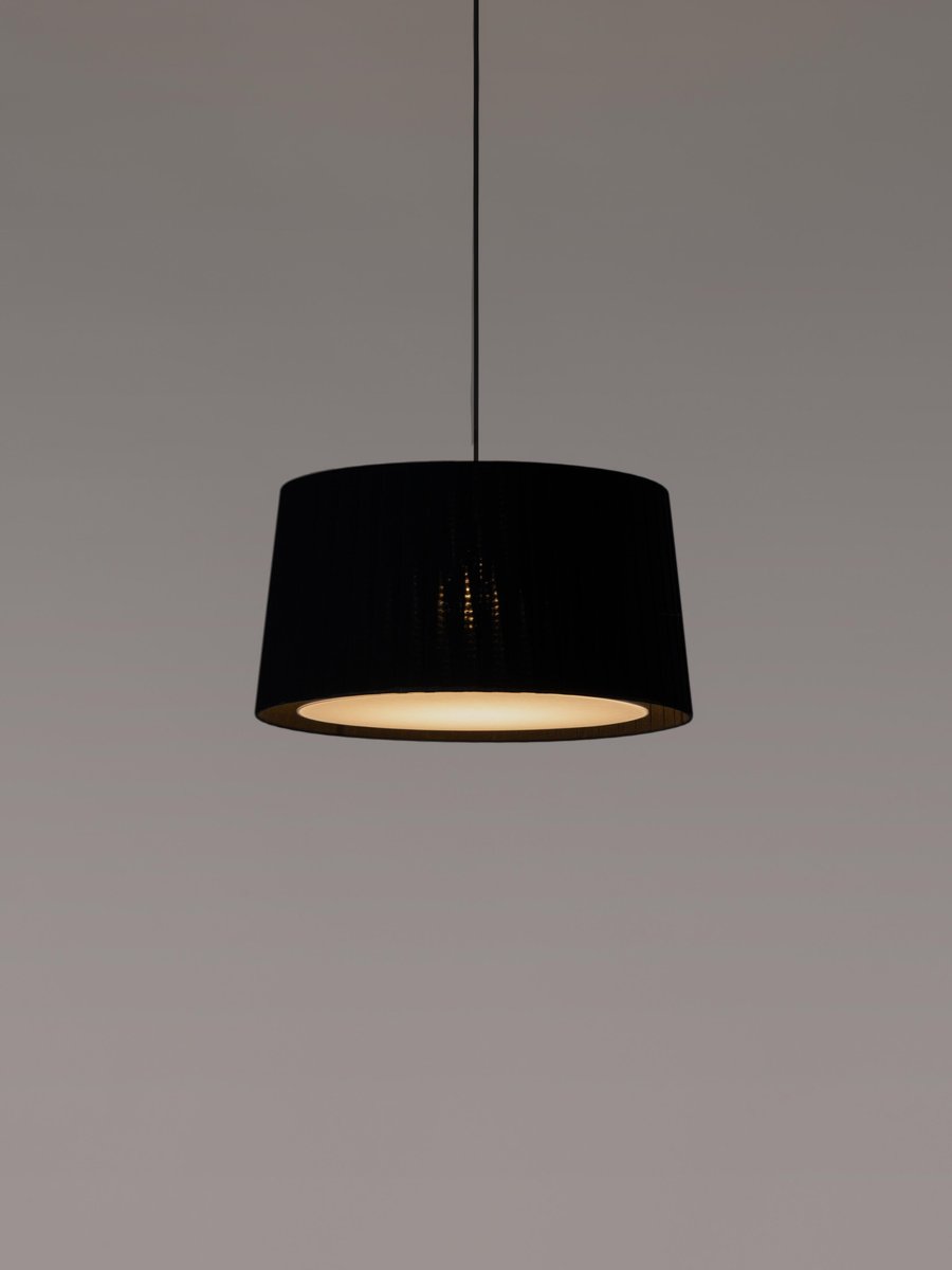 Black GT6 Pendant Lamp by Santa & Cole