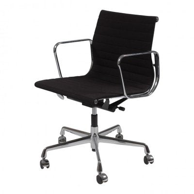 Black Hopsak Fabric Ea-117 Office Chair by Charles Eames for Vitra-MTD-1400346