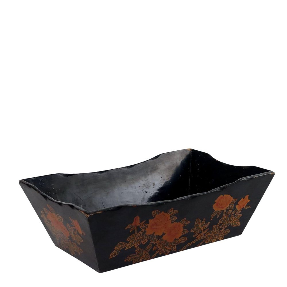 Black Lacquered Wood Basket