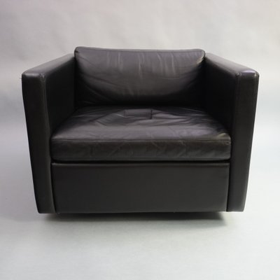 Black Leather 1051 Club Armchair by Charles Pfister from Knoll Inc. / Knoll International, 2000-RST-1371932