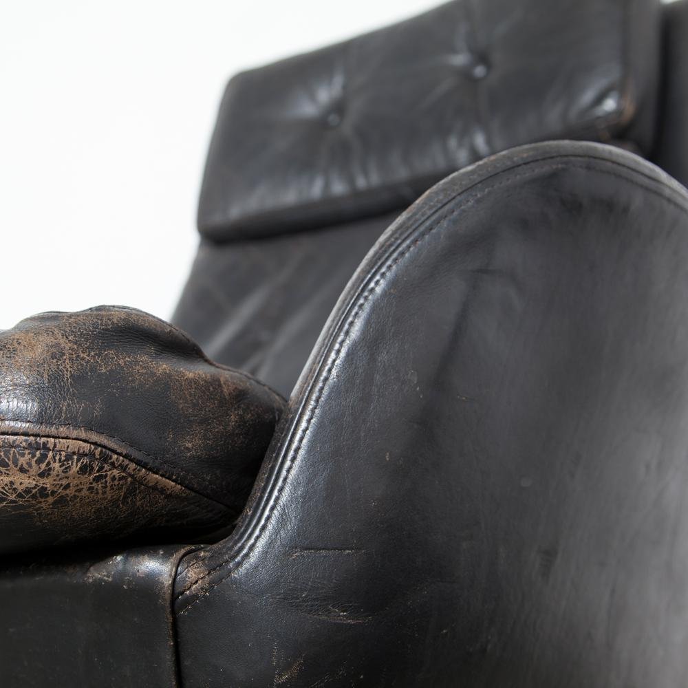 Black Leather Cracked Armchair