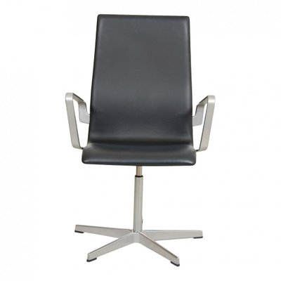 Black Leather Medium High Back Oxford Chair by Arne Jacobsen, 2000s-MTD-1400532