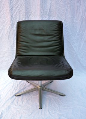 Black Leather Swivel Chair-UML-1816027