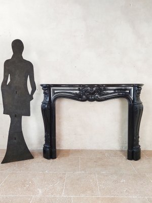 Black Marble Three Shell Mantelpiece-TDA-1785097