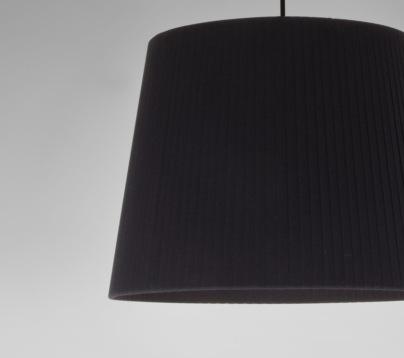 Black Sísísí Cónicas GT3 Pendant Lamp by Santa & Cole