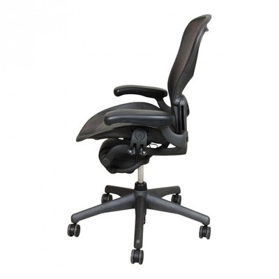 Black Size B Aeron Office Chair from Herman Miller-MTD-1400328