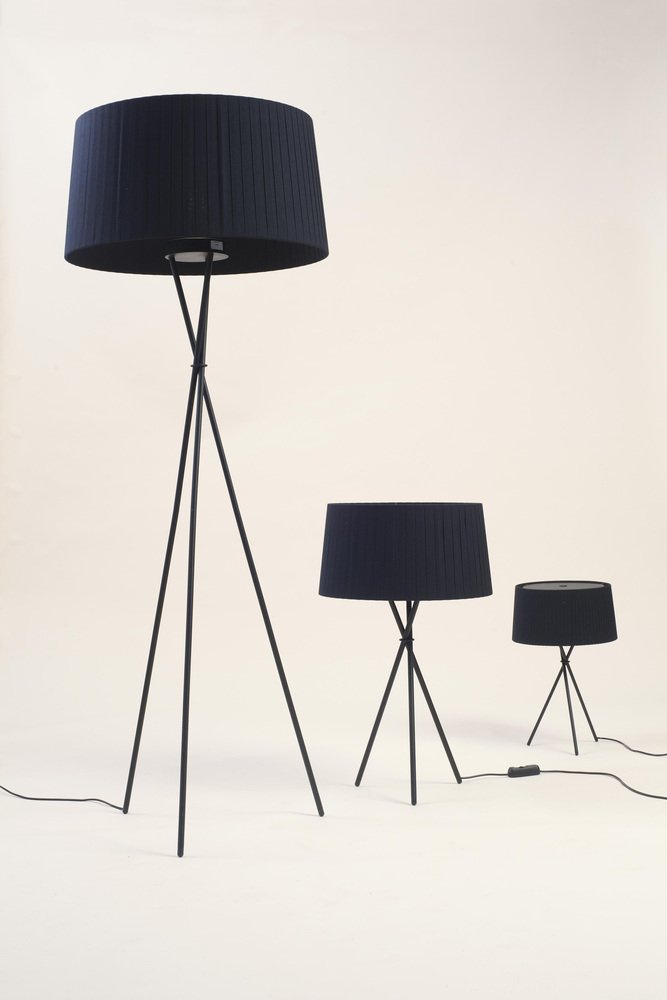 Black Trípode G6 Table Lamp by Santa & Cole