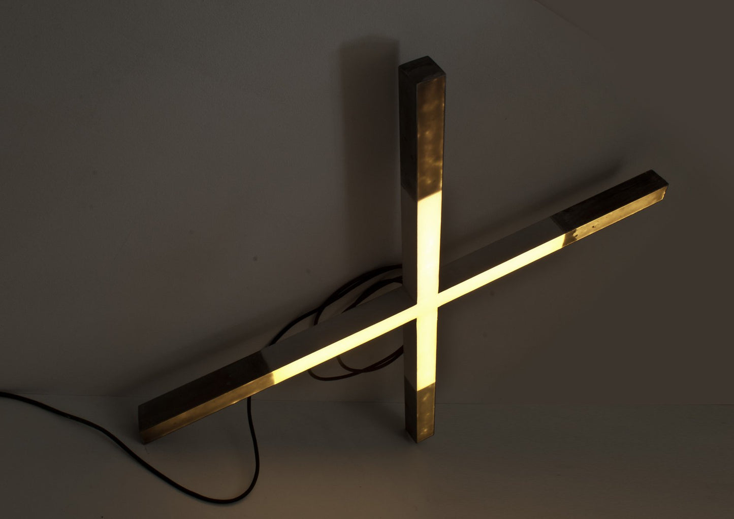 Black-Yellow Aluminium Light Sculpture from early light