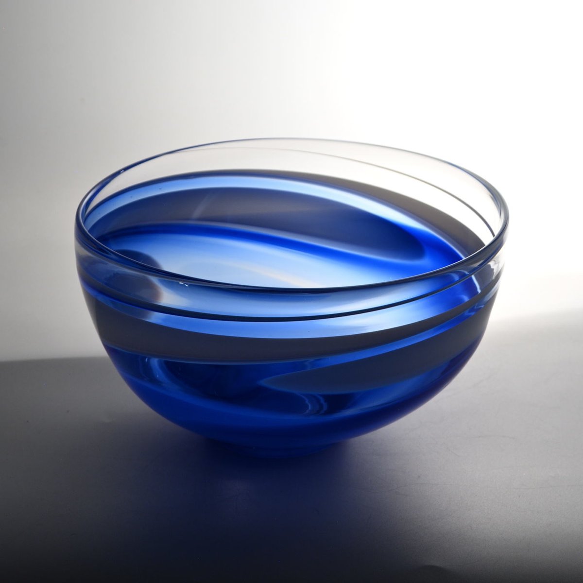 Blue and White Studio Glass Bowl by Maibritt Jönsson & Pete Hunner for Baltic Sea Glass, 1989