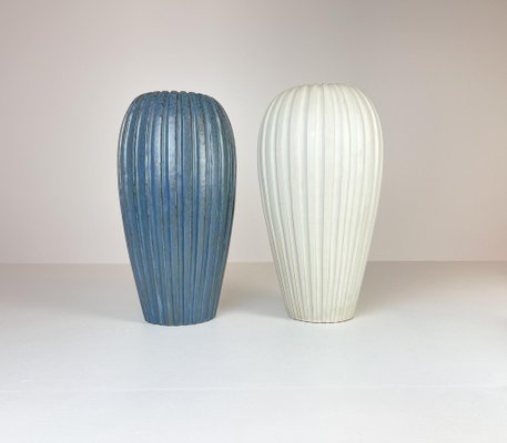 Blue Floor Vase by Vicke Lindstrand, 1950s, Sweden-UYK-935023