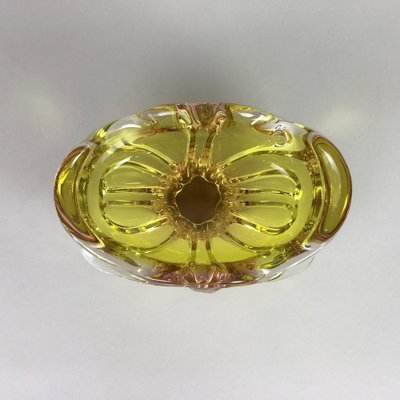 Bohemian Art Glass Bowl or Ashtray by Josef Hospodka, 1960s-TZ-1355404