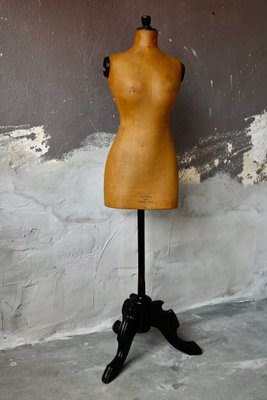 Bohémian Style Female Mannequin from Stockman Paris-AIU-2020624