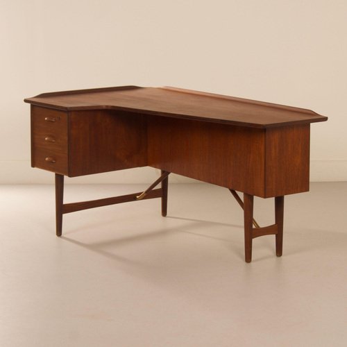 Boomerang Desk by Peter Løvig Nielsen for Hedensted Mobelfabrik, 1960s