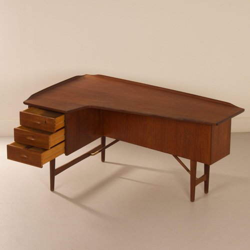 Boomerang Desk by Peter Løvig Nielsen for Hedensted Mobelfabrik, 1960s