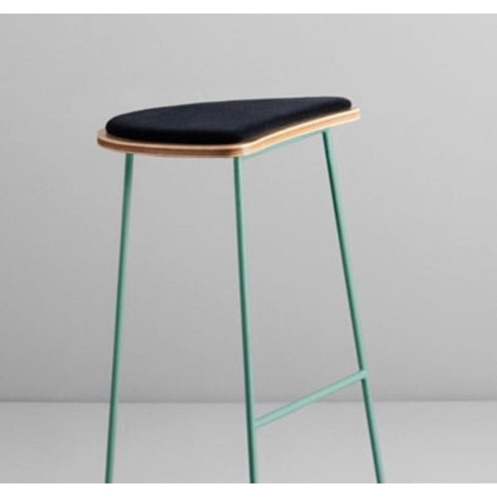 Boomerang Stool Without Backrest by Pepe Albargues