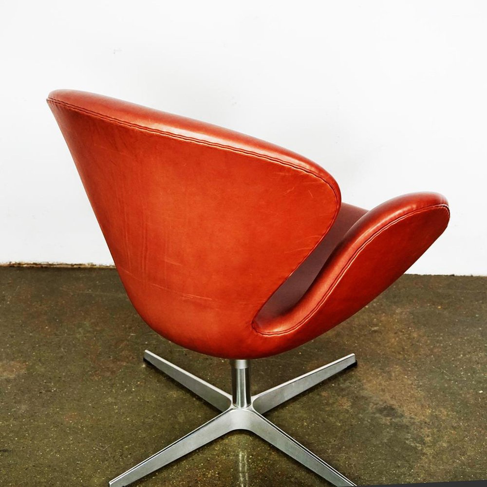 Bordeaux Leather Swan Chair attributed to Arne Jacobsen for Fritz Hansen Denmark, 2012