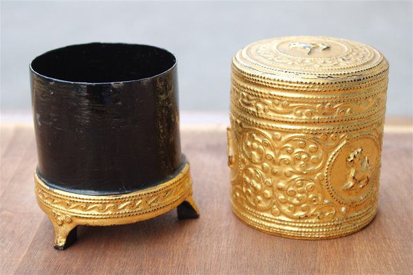 Box in Black Chinese Lacquer and 24 KT Gold, 1930s-EH-1702313