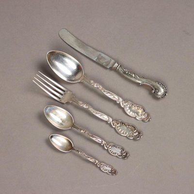 Box with Silver Cutlery Service-VMM-2020751