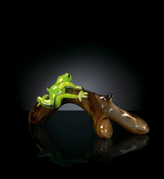 Branch with Frog Sculpture from VGnewtrend