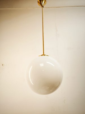 Brass Ceiling Light with Shiny White Sphere-QLH-2035893