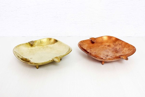 Brass Hammered & Copper Ashtrays, 1950s, Set of 2-BQF-764570