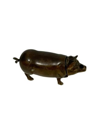 Brass Vesta Match Case in the Shape of a Pig-UCH-1224202