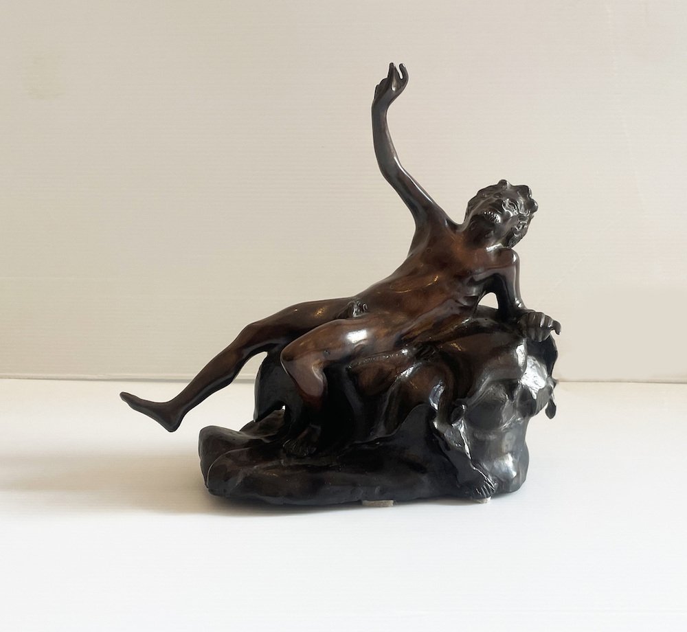 Bronze Satiro a riposo Sculpture