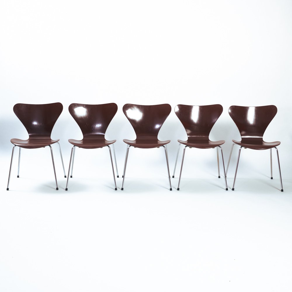 Brown Stackable Butterfly 7 Series 3107 Chairs by Arne Jacobsen for Fritz Hansen, Set of 5