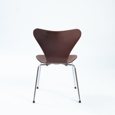 Brown Stackable Butterfly 7 Series 3107 Chairs by Arne Jacobsen for Fritz Hansen, Set of 5-NQU-1367089