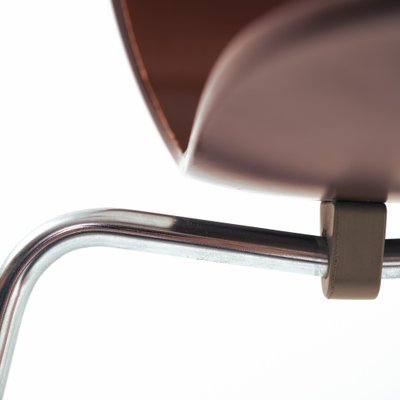 Brown Stackable Butterfly 7 Series 3107 Chairs by Arne Jacobsen for Fritz Hansen, Set of 5-NQU-1367089